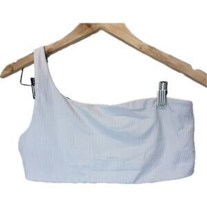 Lululemon Ribbed Nulu™ Asymmetrical Yoga Bra in White size 12